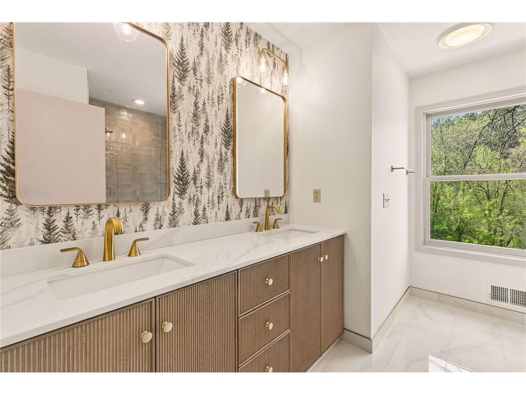 1323 Strawberry Hill Road S Afton MN 55001 7070551 image23