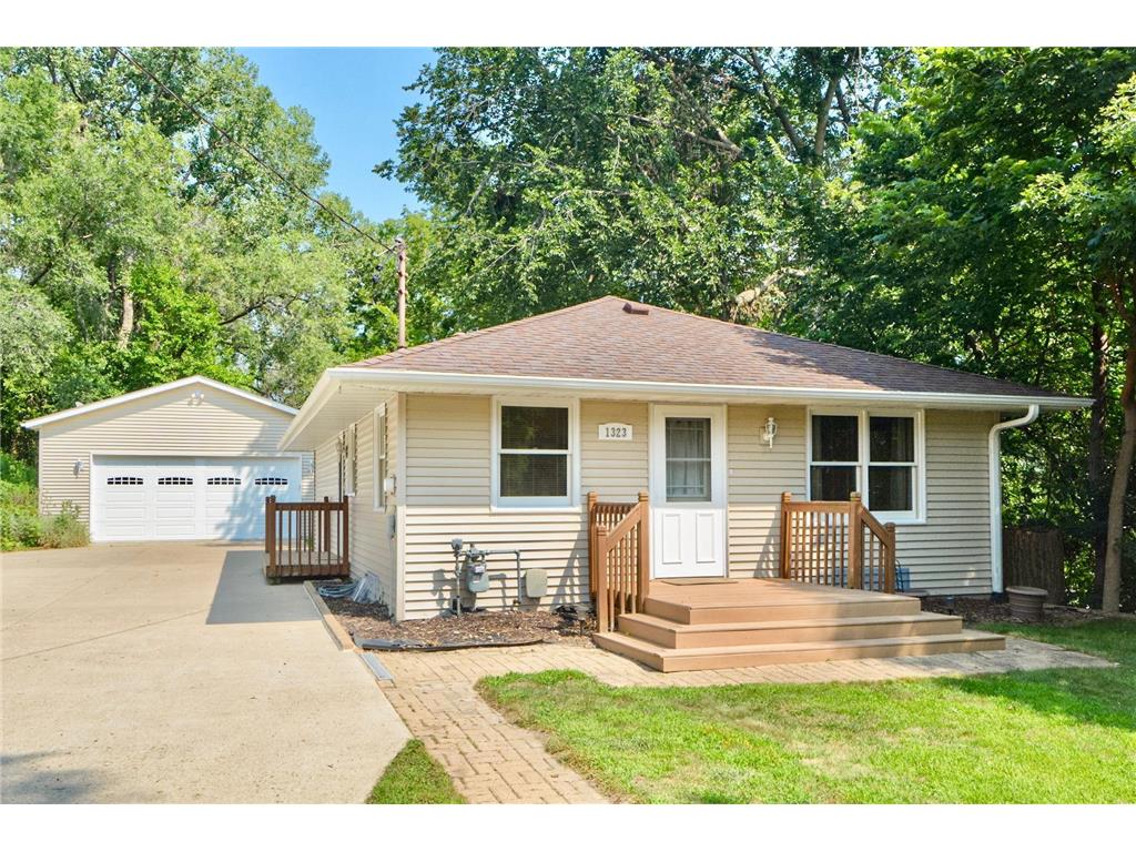 1323 Walter Avenue Red Wing MN 55066 6568977 image1