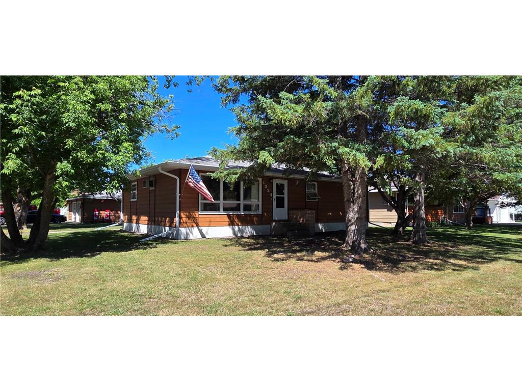 1324 8th Avenue International Falls MN 56649 7102049 image1