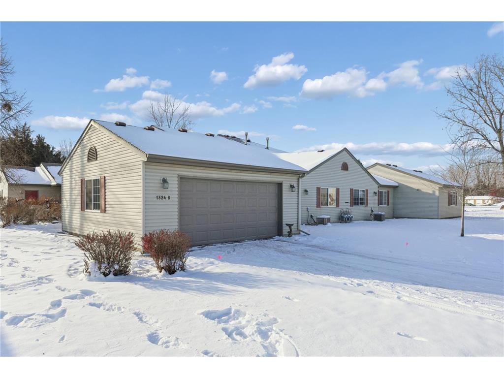 1324 Carriage Drive #B Hudson WI 54016 6823239 image3