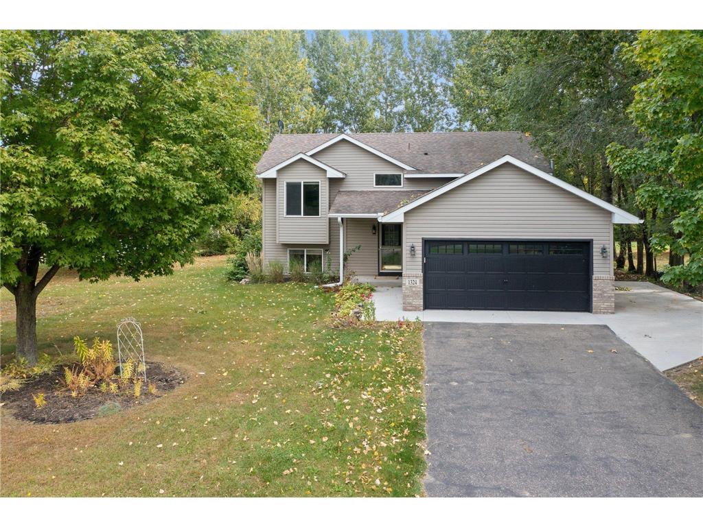 1324 Cedar Drive S Cambridge MN 55008 6619090 image1