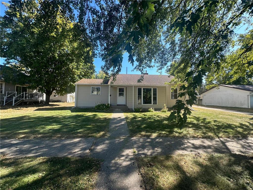 1324 Chandler Avenue N Glencoe MN 55336 6607768 image1