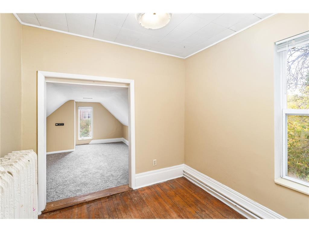 1324 E 2nd Street Duluth MN 55805 6807368 image19