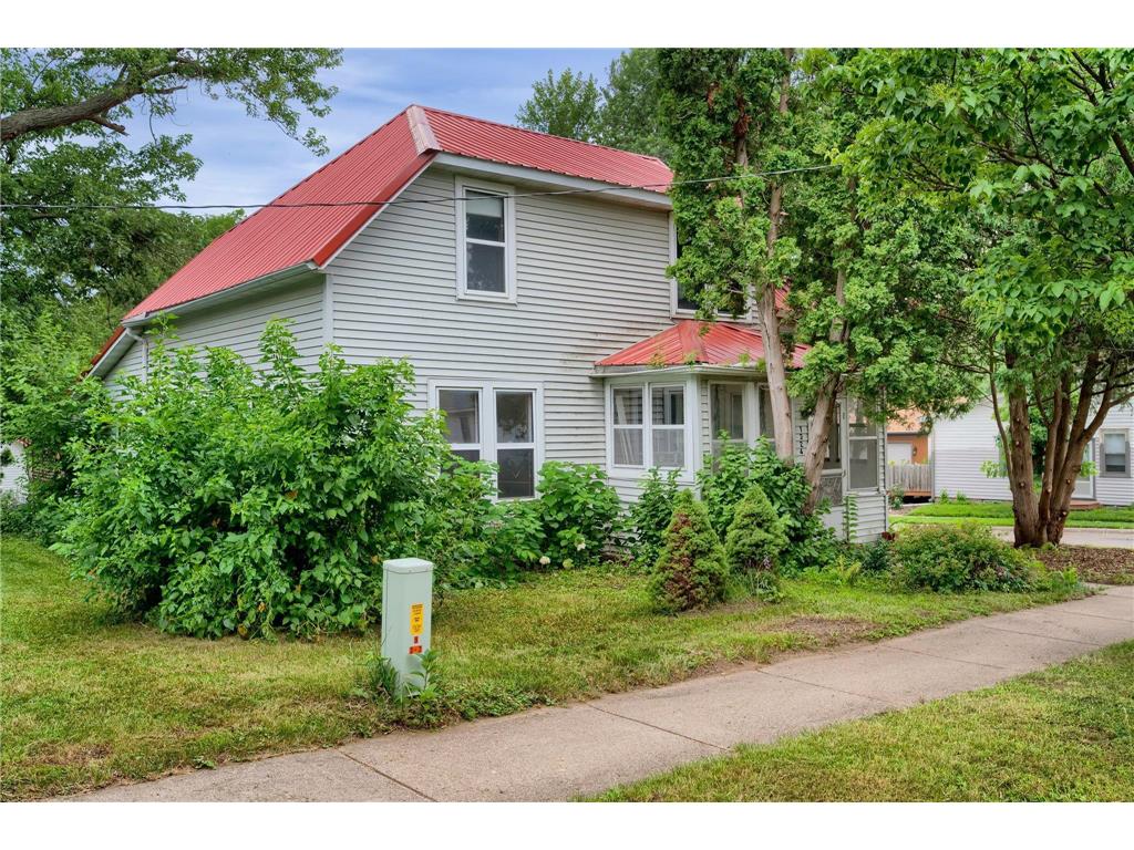 1324 East Avenue, Red Wing, MN 55066 MLS 6234200 Edina Realty