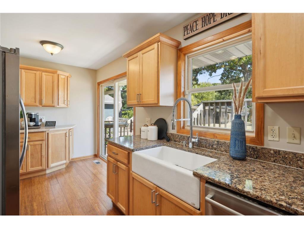 1324 Hillsboro Avenue N Golden Valley MN 55427 6611501 image1