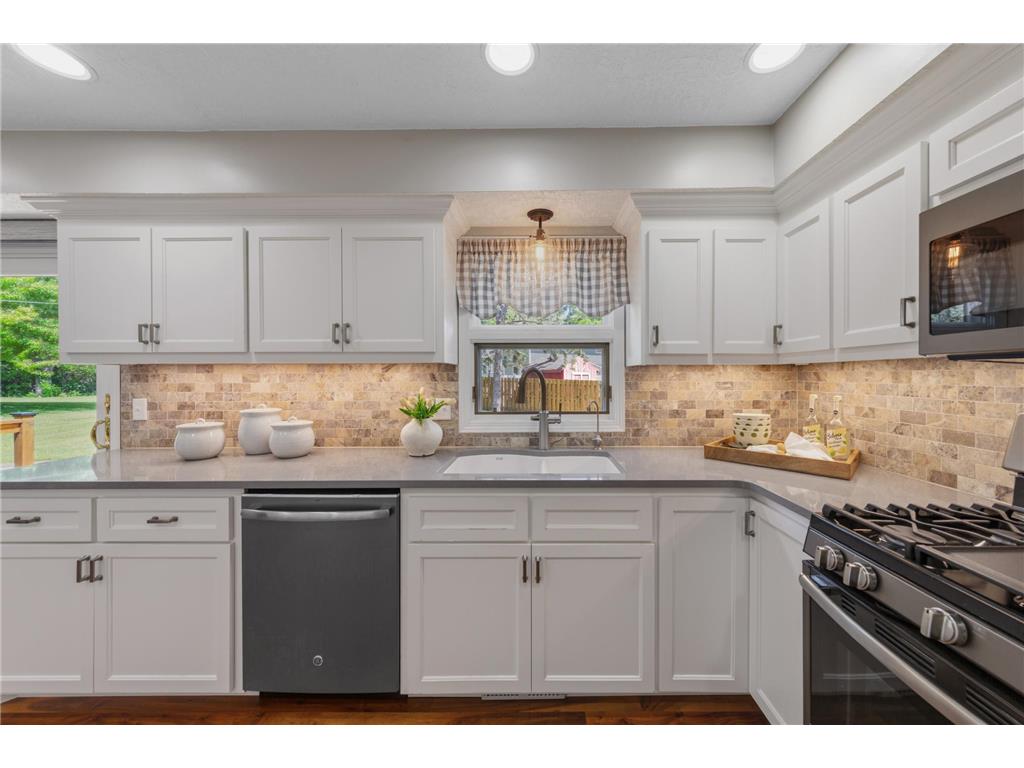 13241 Fremont Avenue S Burnsville MN 55337 7094449 image14