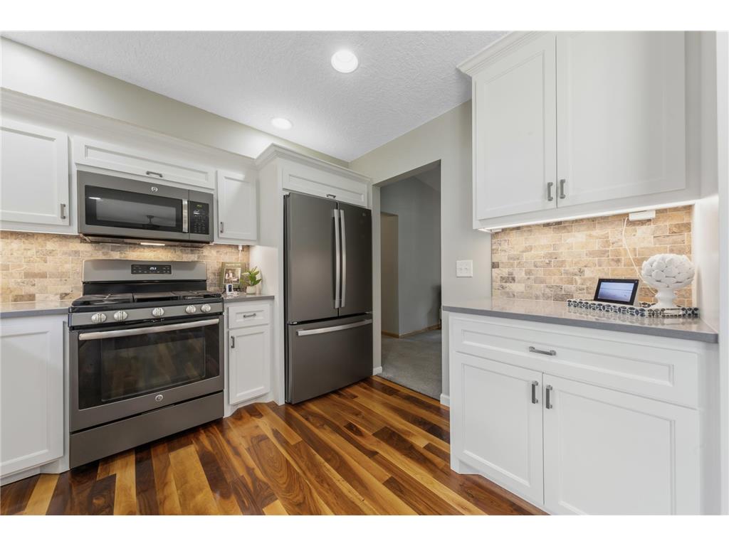 13241 Fremont Avenue S Burnsville MN 55337 7094449 image18