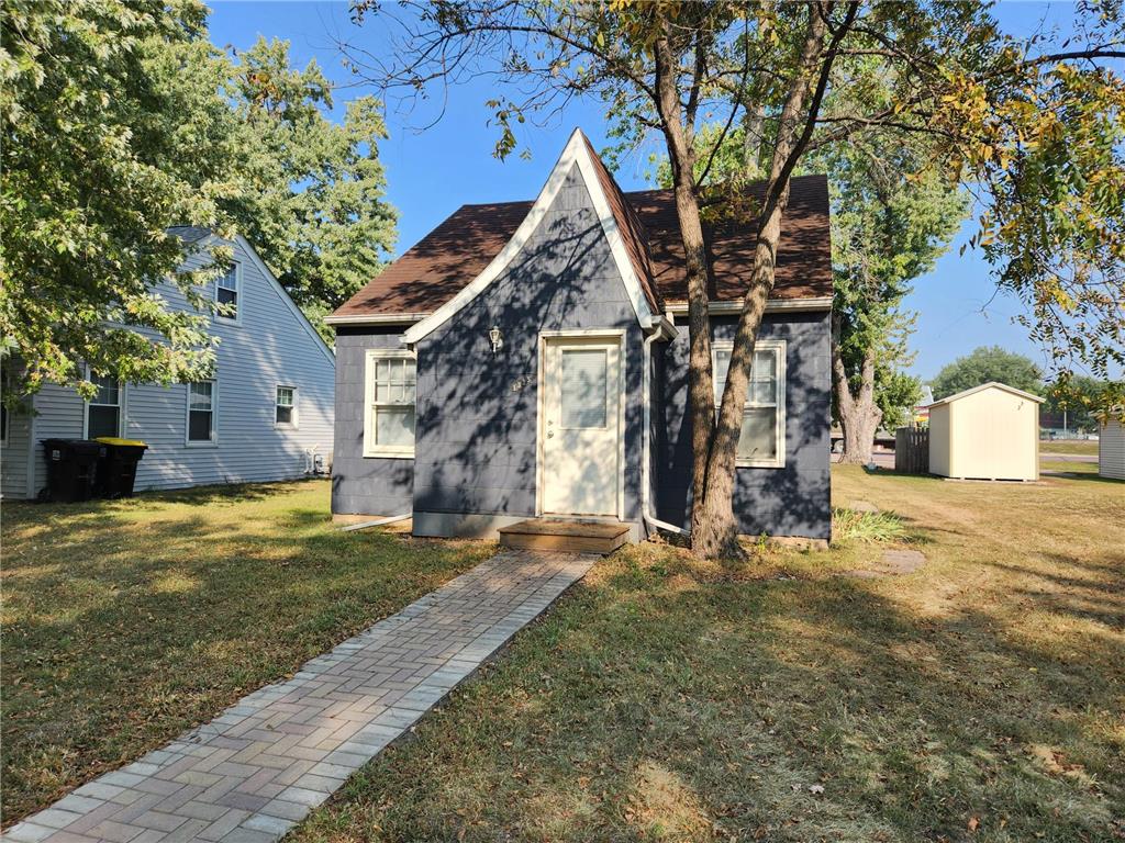 1325 2nd Avenue N Windom MN 56101 6430684 image1