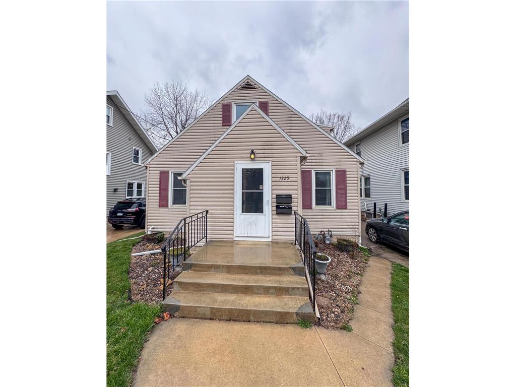 1325 4th Street SE Rochester MN 55904 6518359 image1