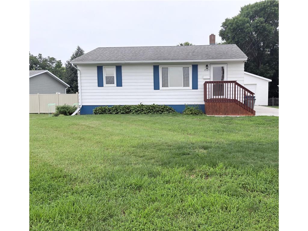 1325 8th Avenue N Moorhead MN 56560 7097565 image1