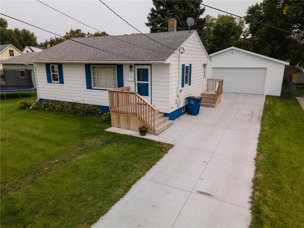 1325 8th Avenue N Moorhead MN 56560 7097565 image3
