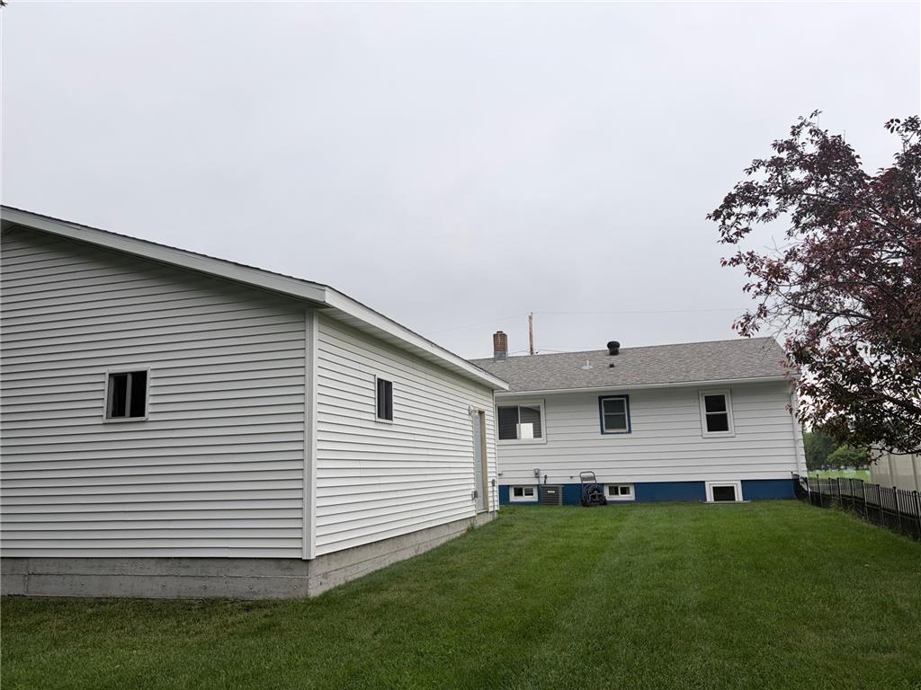 1325 8th Avenue N Moorhead MN 56560 7097565 image35