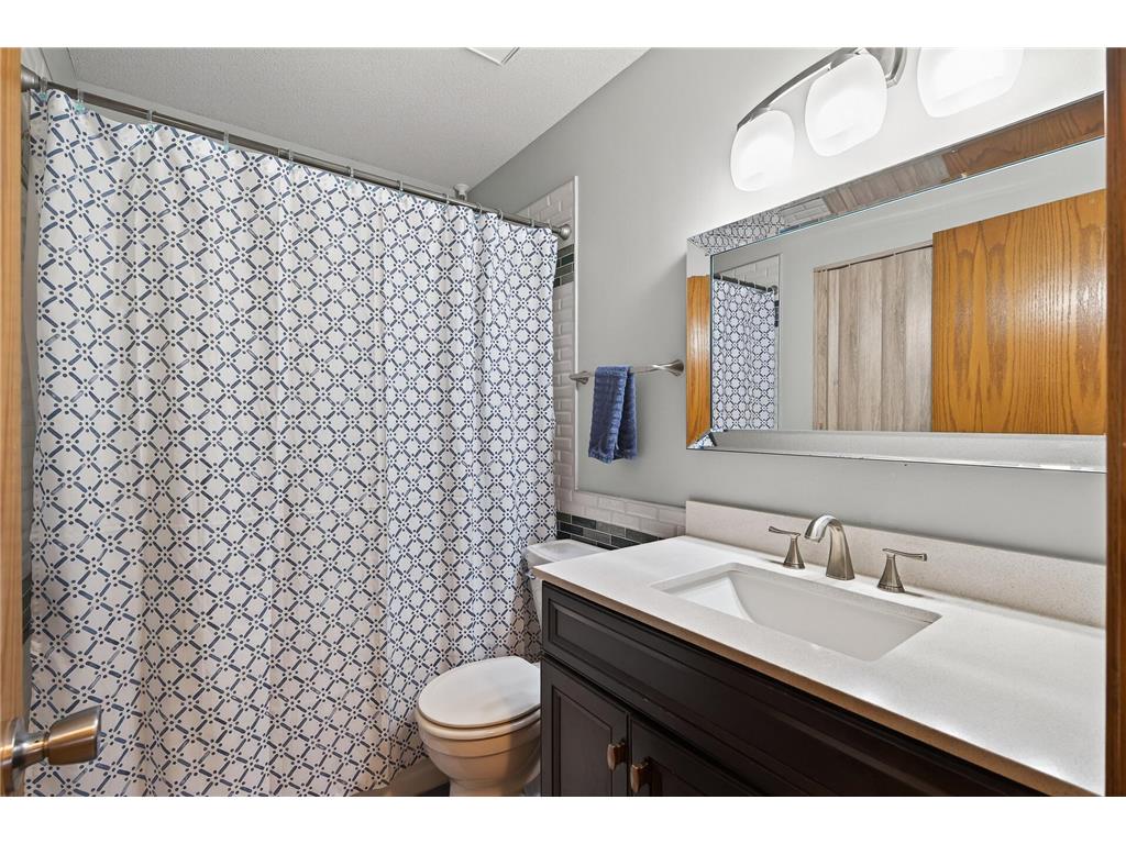 1325 Roosevelt Street Anoka MN 55303 7020149 image32