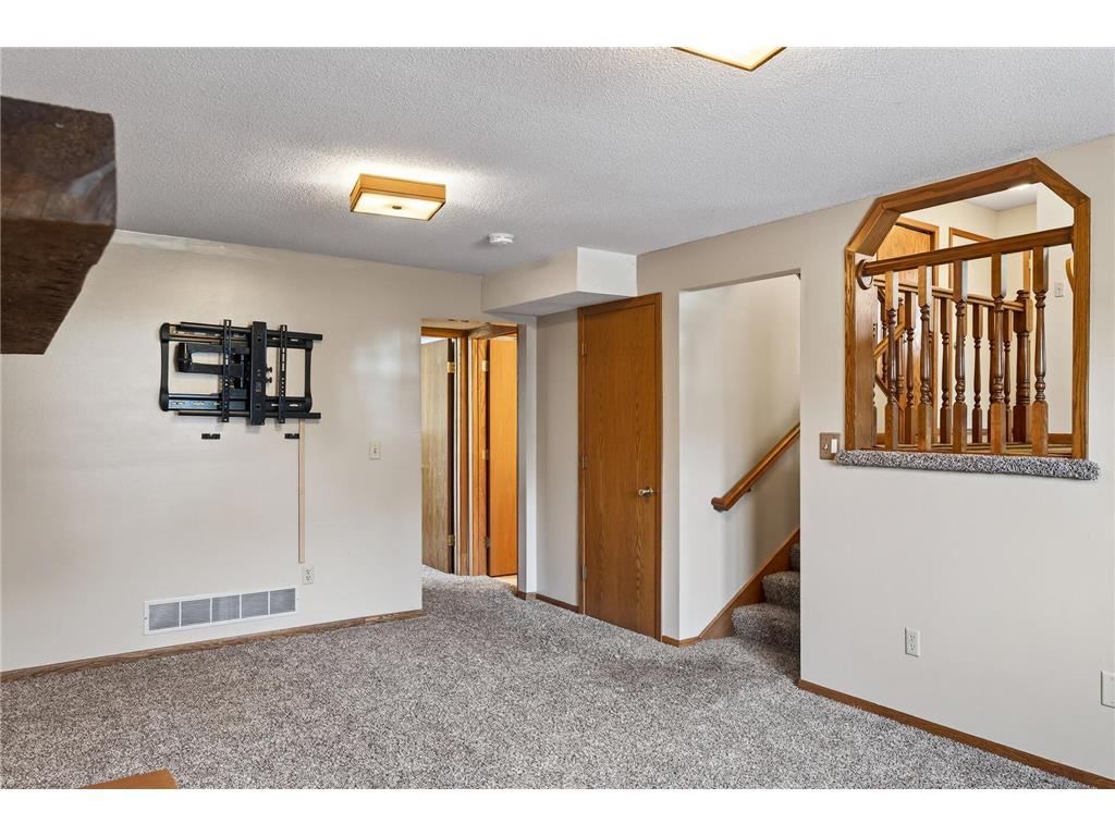 1325 Roosevelt Street Anoka MN 55303 7020149 image40