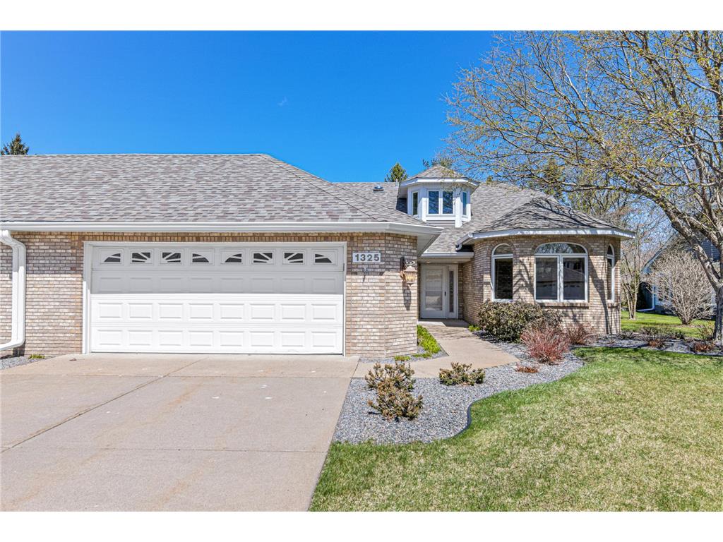 1325 Silverthorn Drive Shoreview MN 55126 6340763 image1