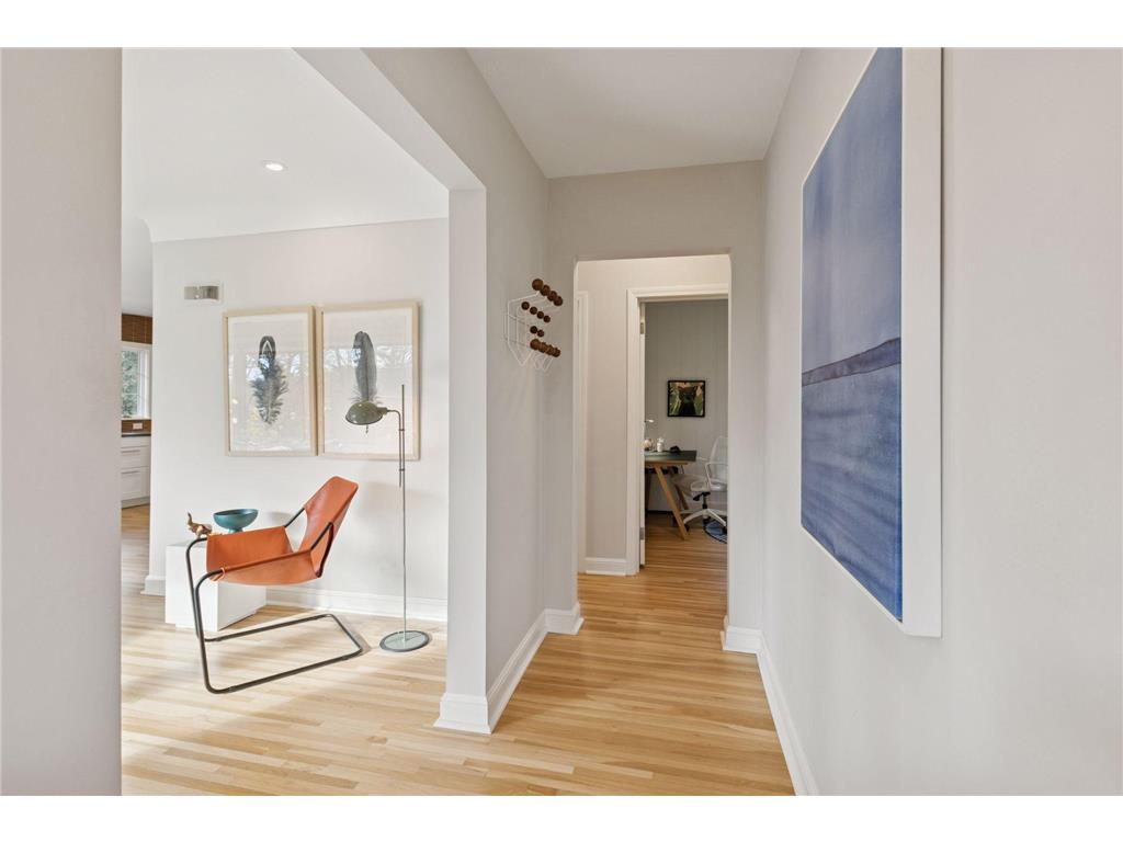 1325 Spring Valley Road Golden Valley MN 55422 - Sweeney Lake 6824641 image10