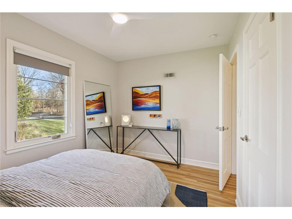 1325 Spring Valley Road Golden Valley MN 55422 - Sweeney Lake 6824641 image30