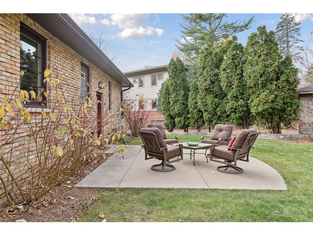 1325 Spring Valley Road Golden Valley MN 55422 - Sweeney Lake 6824641 image35