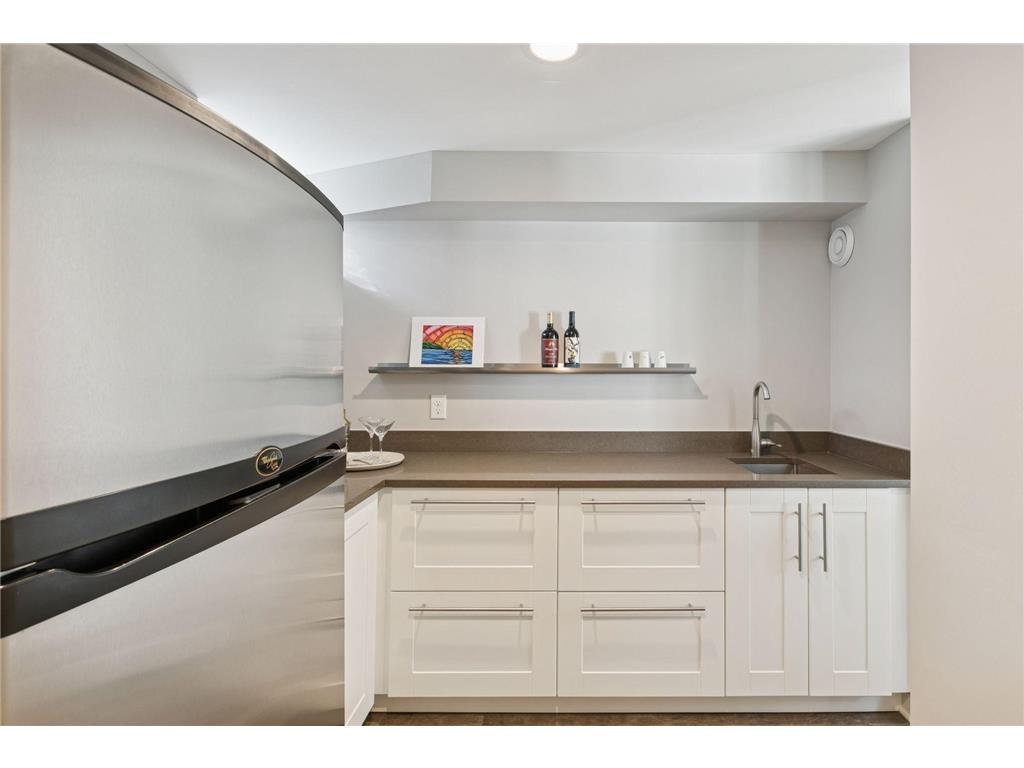 1325 Spring Valley Road Golden Valley MN 55422 - Sweeney Lake 6824641 image45