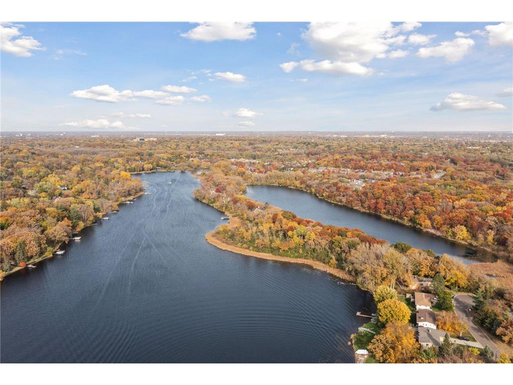 1325 Spring Valley Road Golden Valley MN 55422 - Sweeney Lake 6824641 image50