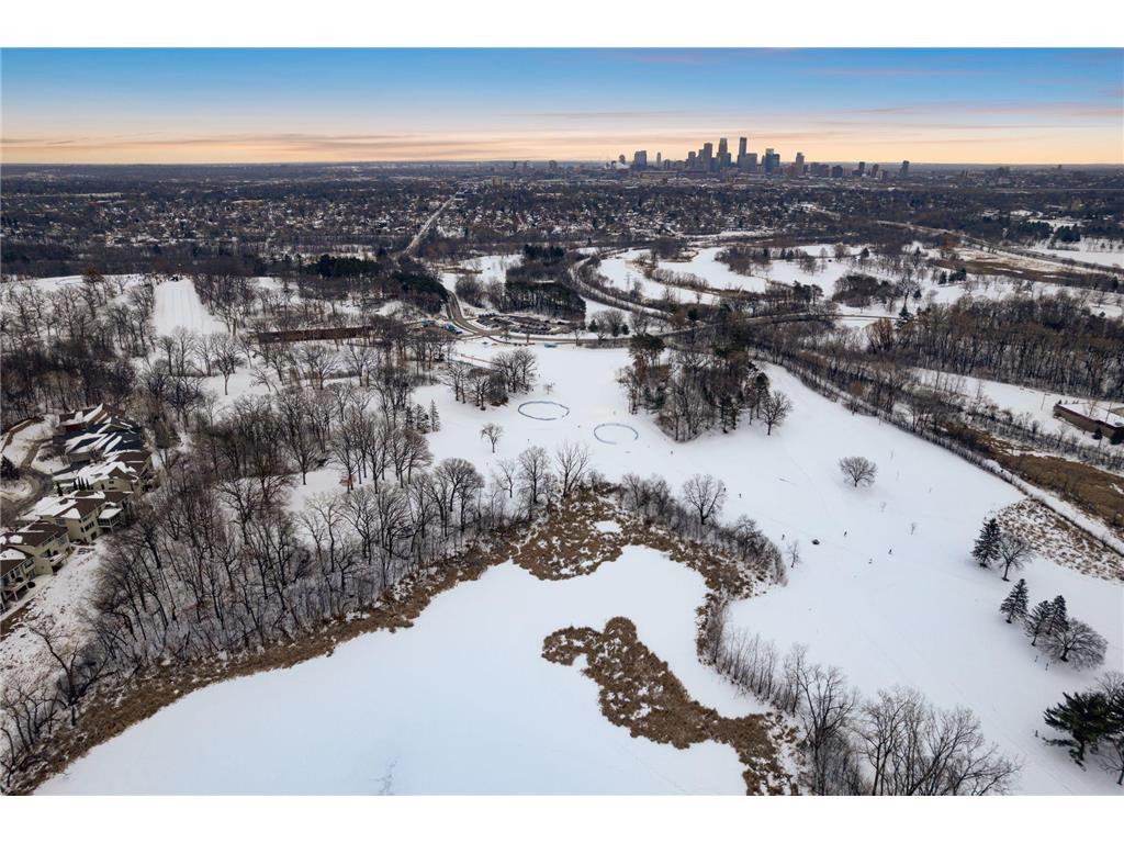 1325 Spring Valley Road Golden Valley MN 55422 - Sweeney Lake 6824641 image55