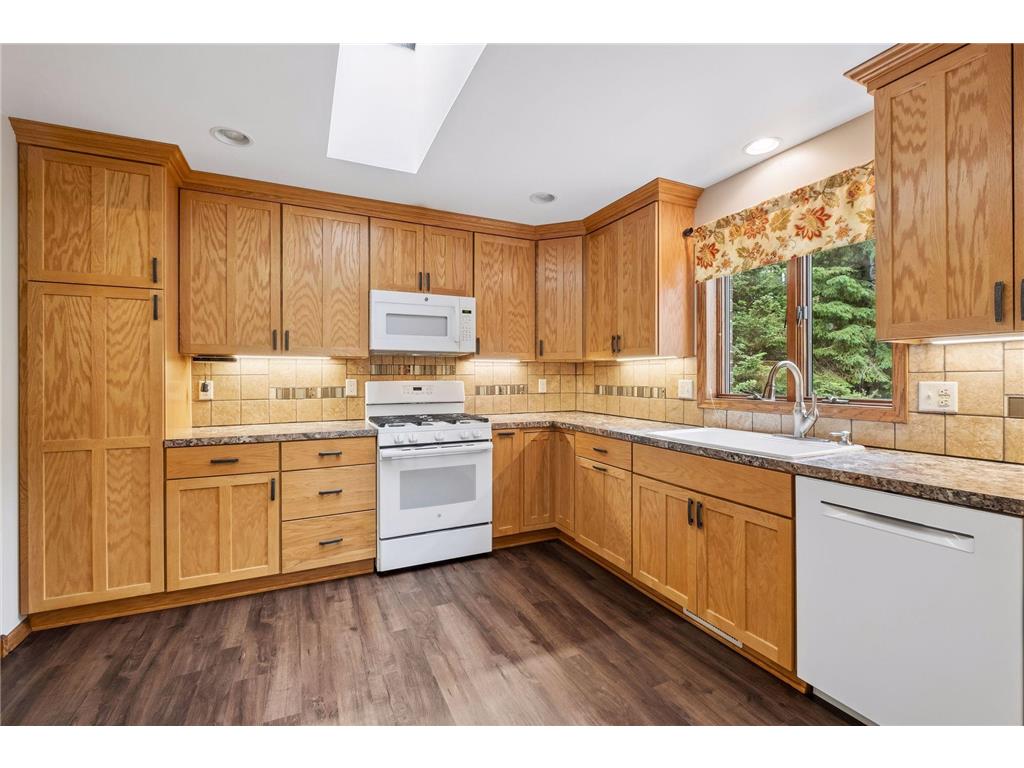 1326 Griffin Avenue Mahtomedi MN 55115 7064772 image16