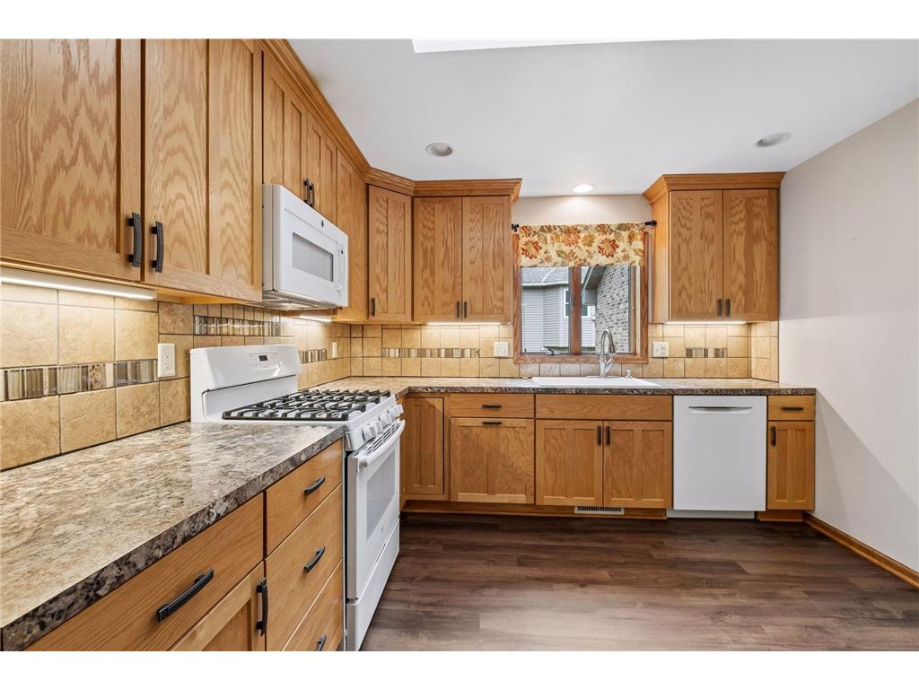 1326 Griffin Avenue Mahtomedi MN 55115 7064772 image17
