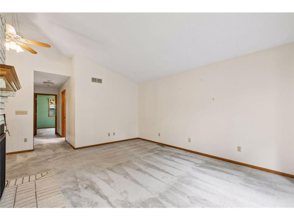 1326 Griffin Avenue Mahtomedi MN 55115 7064772 image27