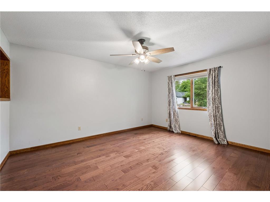 1326 Griffin Avenue Mahtomedi MN 55115 7064772 image31