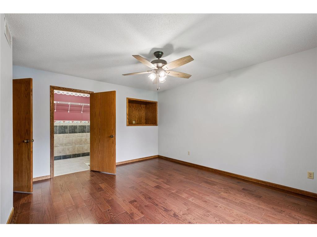 1326 Griffin Avenue Mahtomedi MN 55115 7064772 image32
