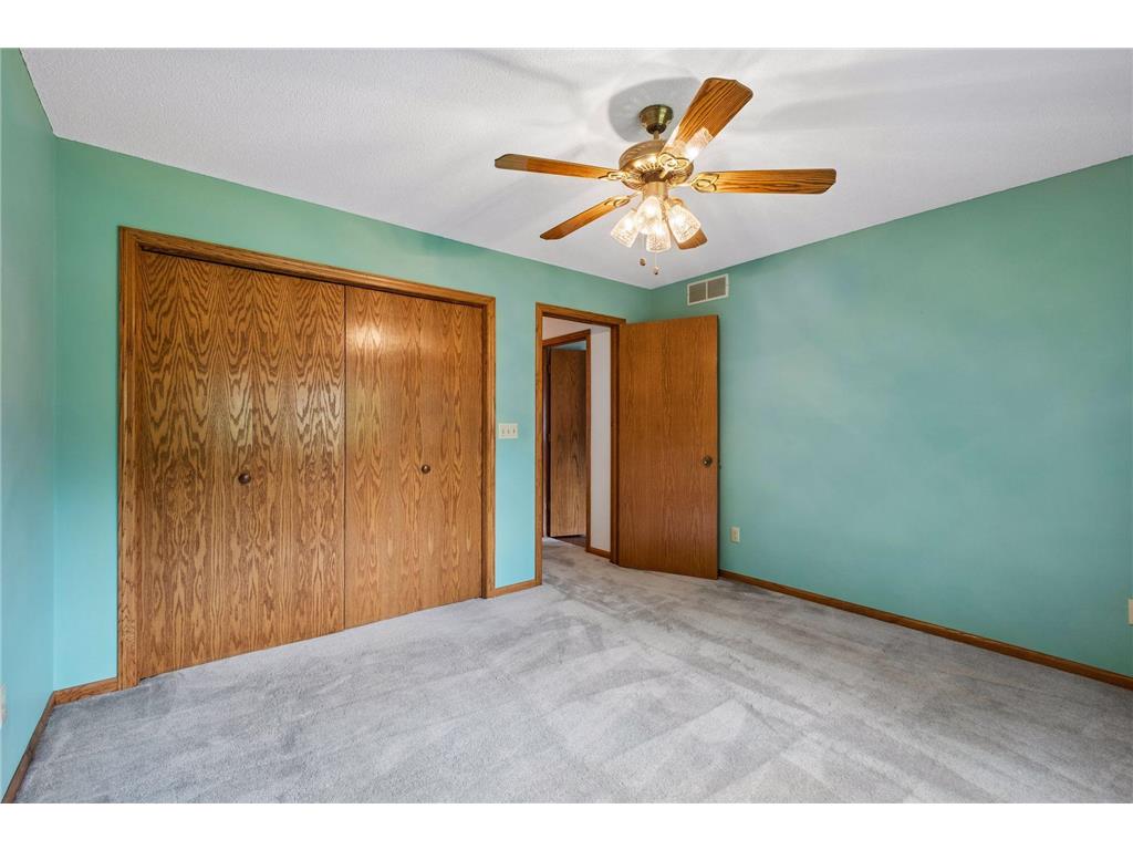 1326 Griffin Avenue Mahtomedi MN 55115 7064772 image37