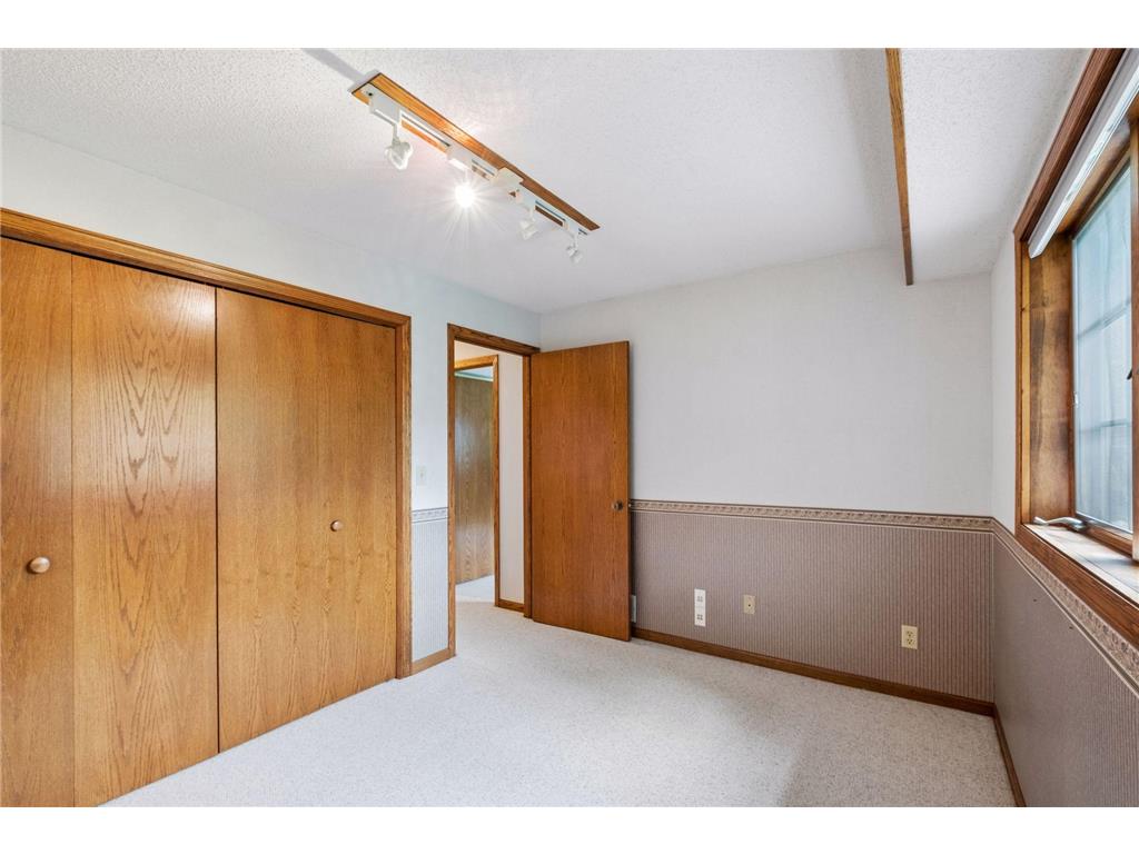 1326 Griffin Avenue Mahtomedi MN 55115 7064772 image48