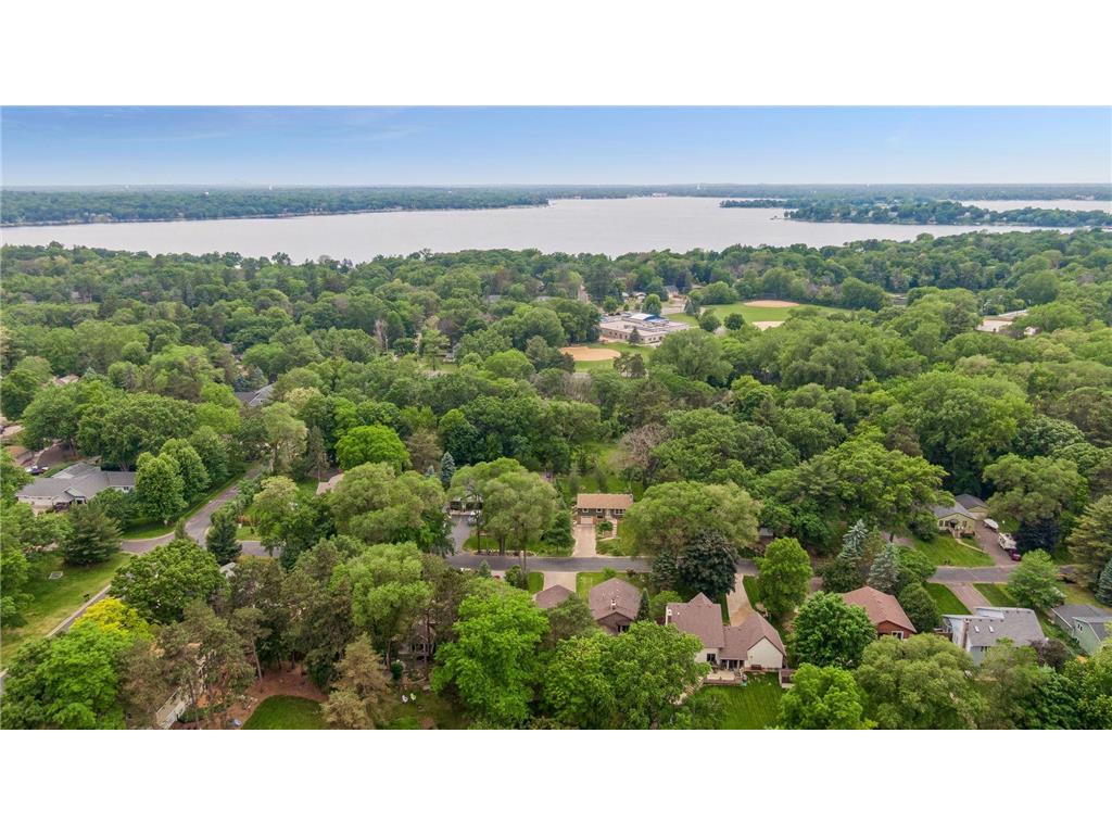 1326 Griffin Avenue Mahtomedi MN 55115 7064772 image5