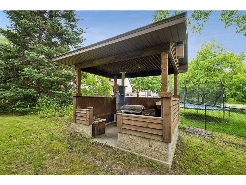 1326 Griffin Avenue Mahtomedi MN 55115 7064772 image57