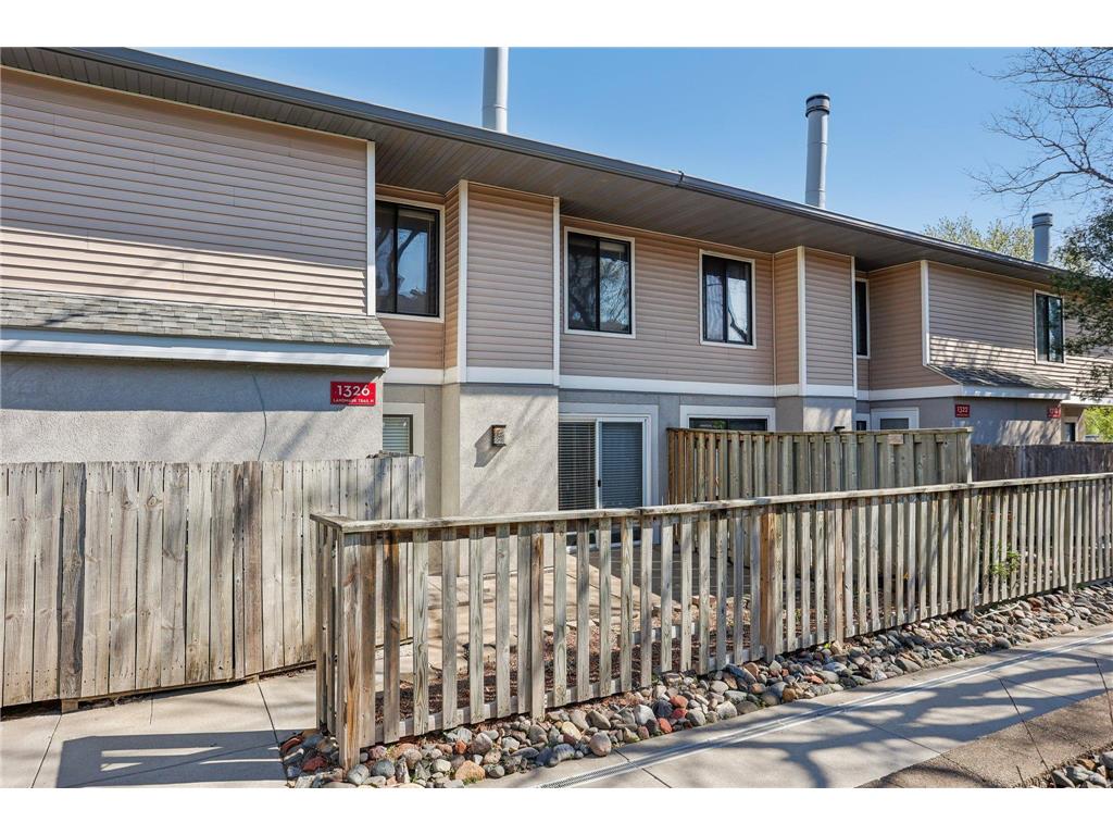 1326 Landmark Trail N Hopkins MN 55343 6713938 image1