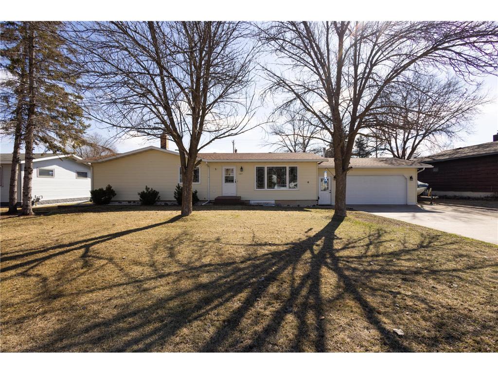 1327 Jackson Avenue Detroit Lakes MN 56501 6657063 image1