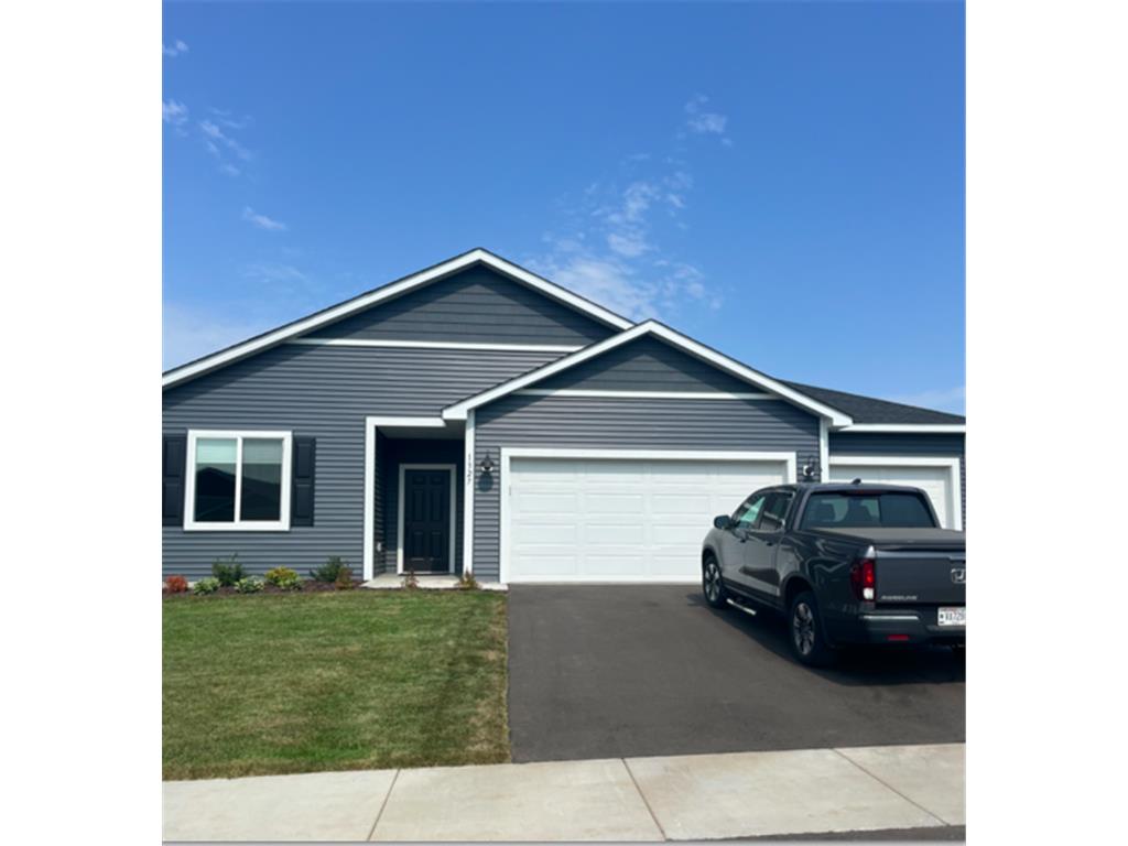 1327 Violet Street New Richmond WI 54017 6600196 image1