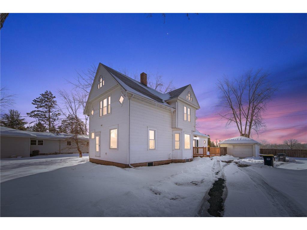 13275 Andrews Avenue Lindstrom MN 55045 6305611 image1