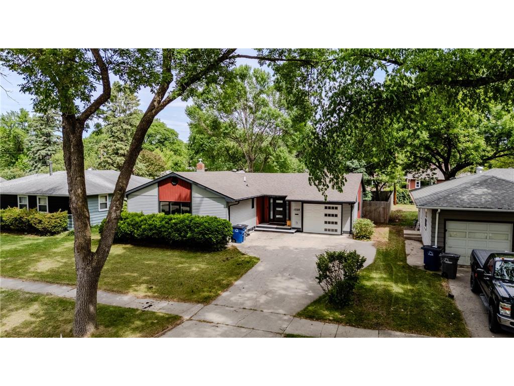 1328 18th Avenue S Moorhead MN 56560 7090322 image2