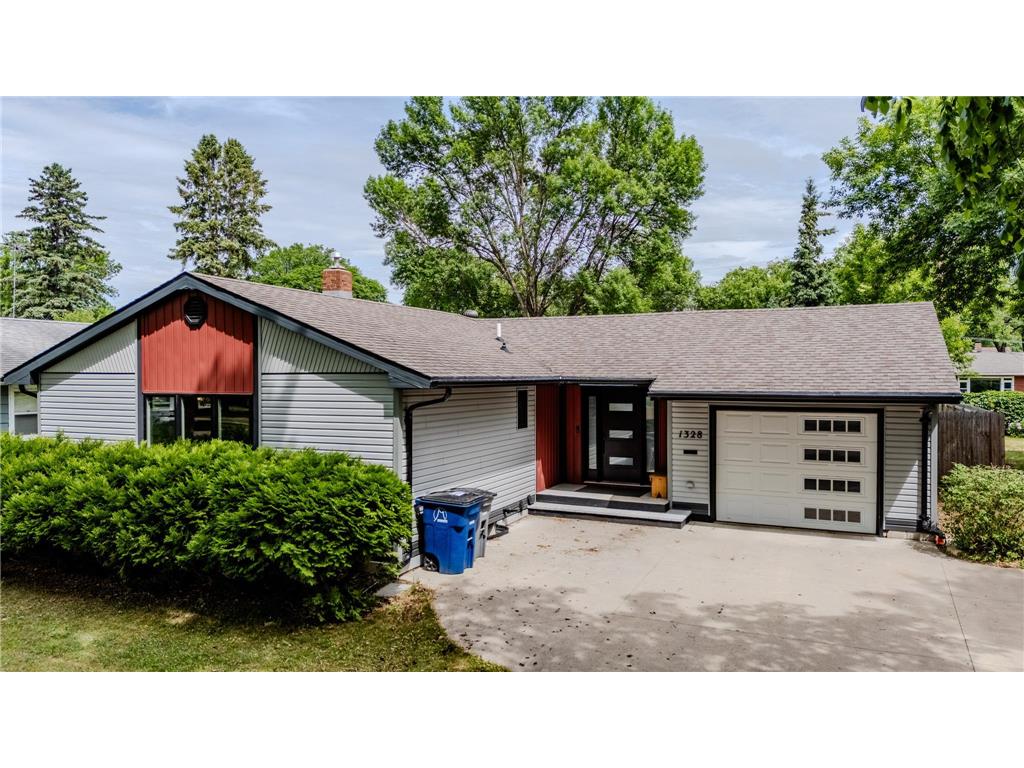 1328 18th Avenue S Moorhead MN 56560 7090322 image3