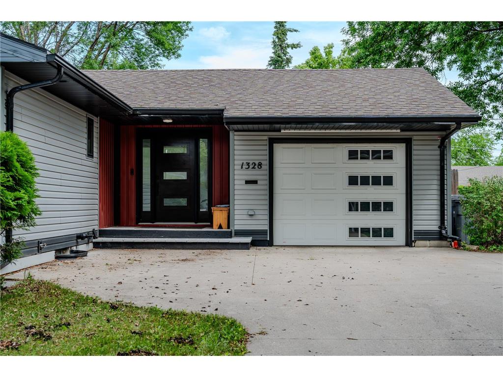 1328 18th Avenue S Moorhead MN 56560 7090322 image6