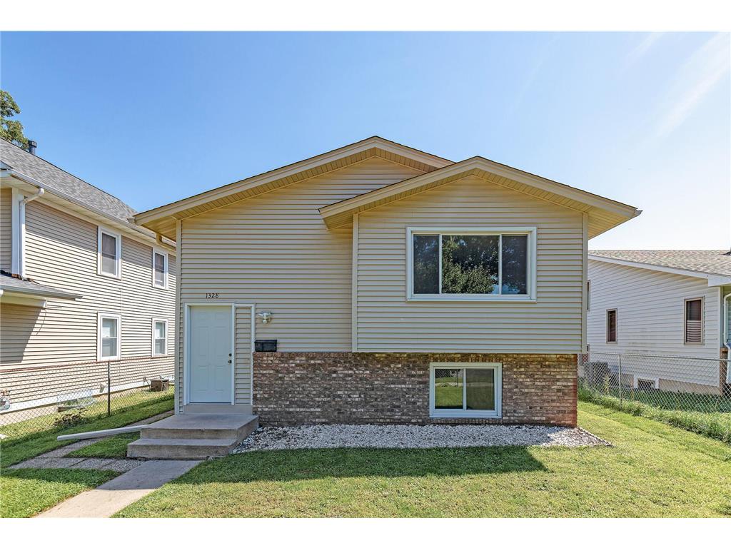 1328 Thomas Avenue N Minneapolis MN 55411 6585611 image1