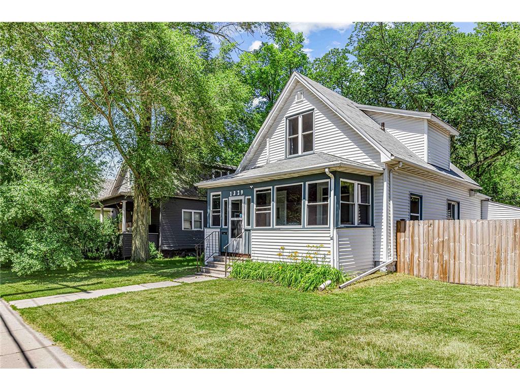 1329 1st Avenue N Fargo ND 58102 7108412 image2