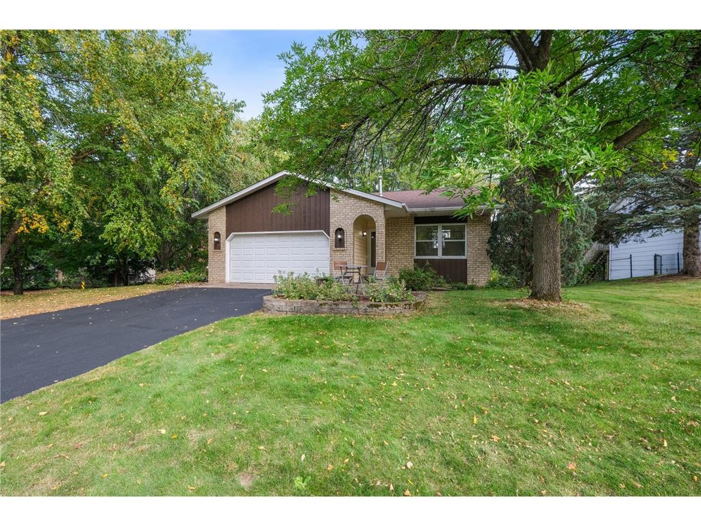 1329 Carriage Road Woodbury MN 55125 6808179 image1