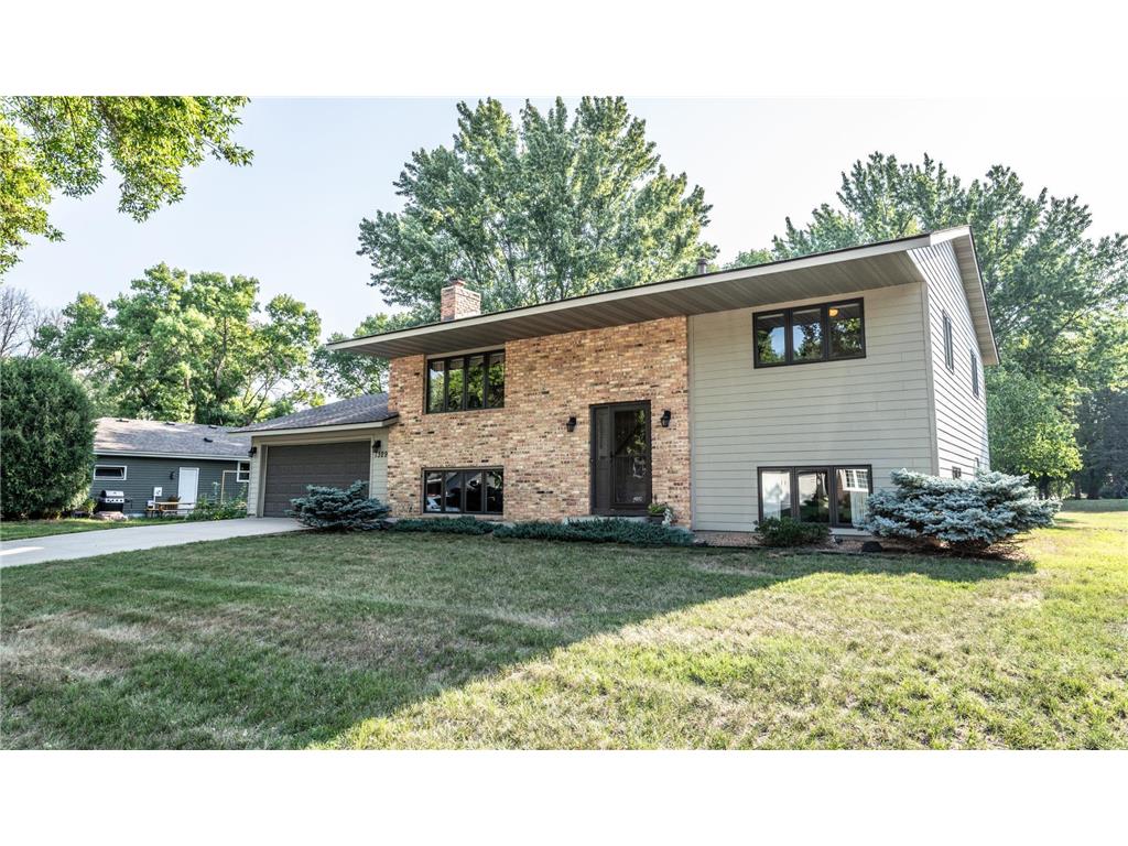 1329 Fairview Lane Farmington MN 55024 6422900 image1