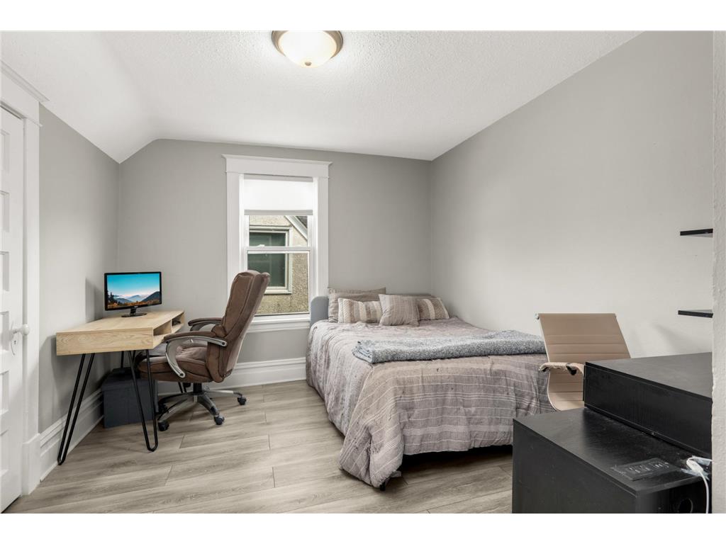 1329 Newton Avenue N Minneapolis MN 55411 7053659 image18