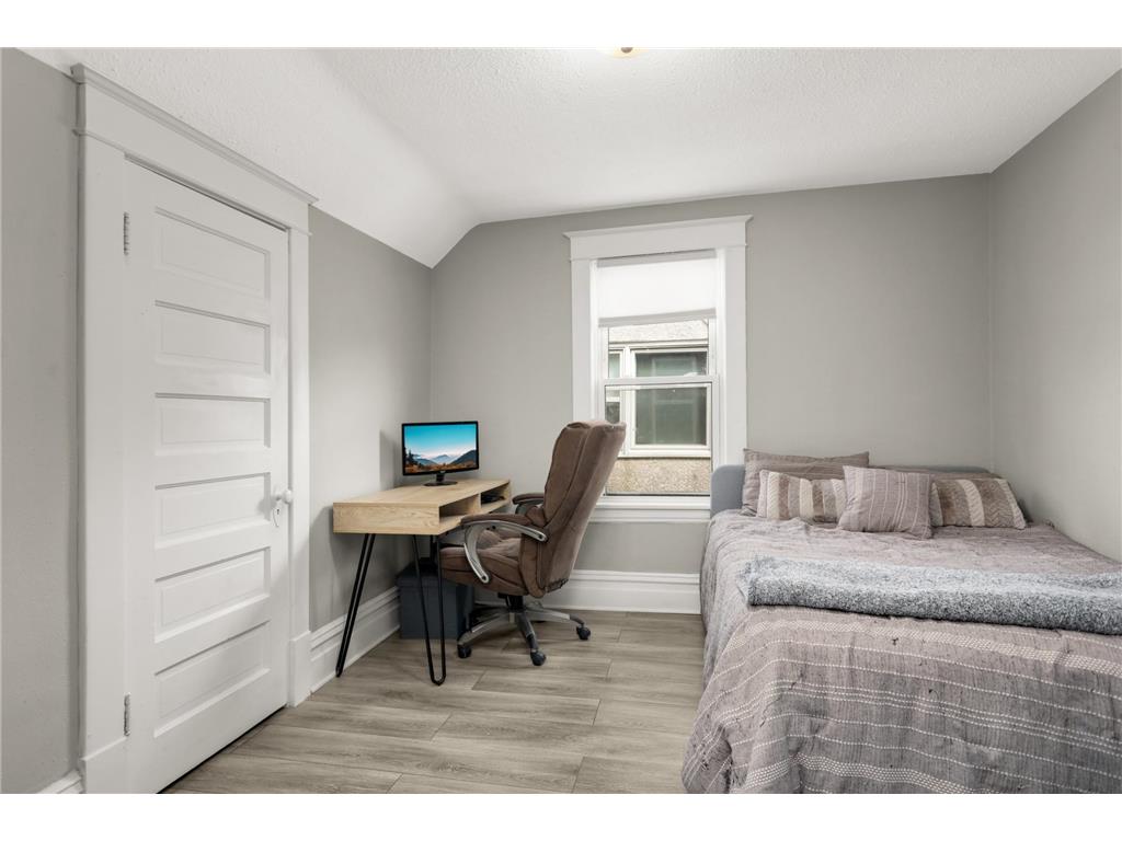 1329 Newton Avenue N Minneapolis MN 55411 7053659 image19