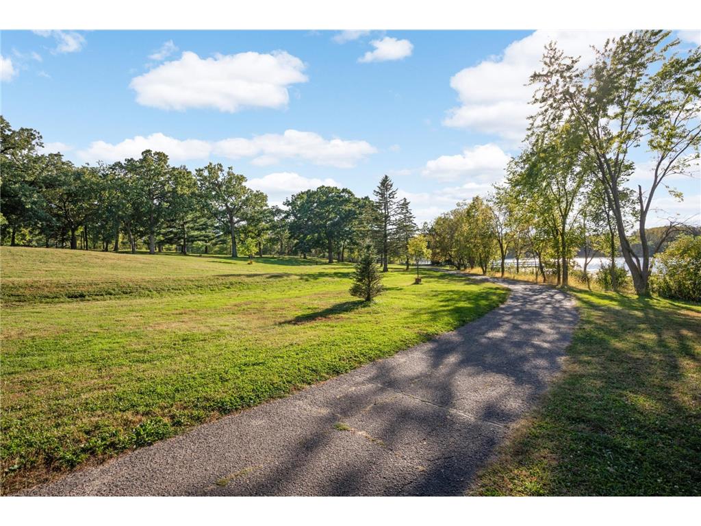 1329 Newton Avenue N Minneapolis MN 55411 7053659 image38
