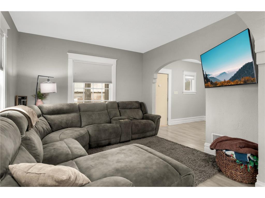1329 Newton Avenue N Minneapolis MN 55411 7053659 image6