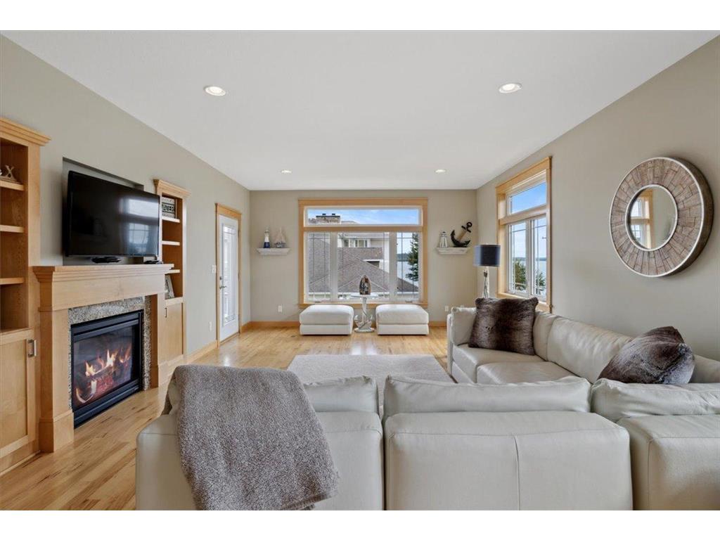 1329 S Oak Street Lake City MN 55041 - Mississippi 7049647 image16